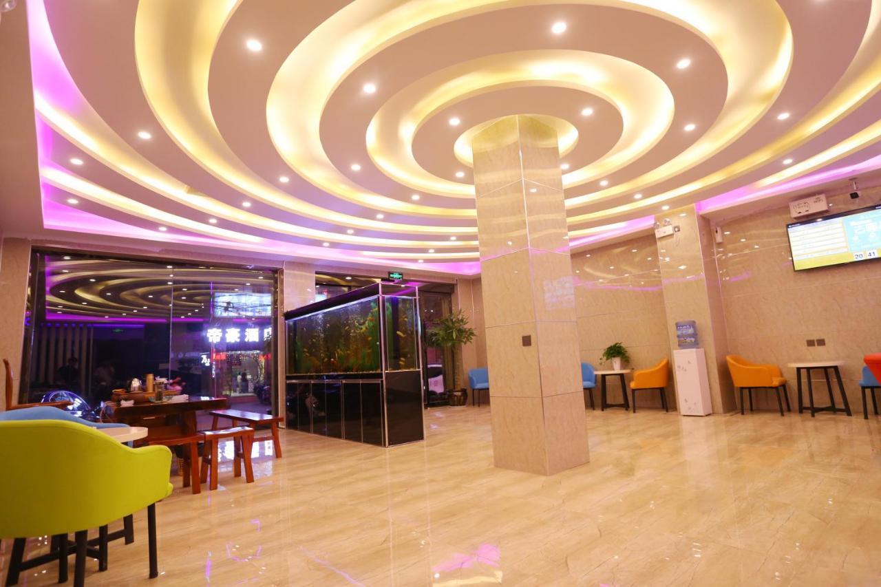 Kunming Mengda Holiday Hotel Exterior photo